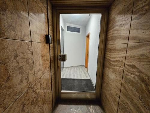 Экстерьер, Suite Spa, Jacuzzi & Sauna in Дифферданж