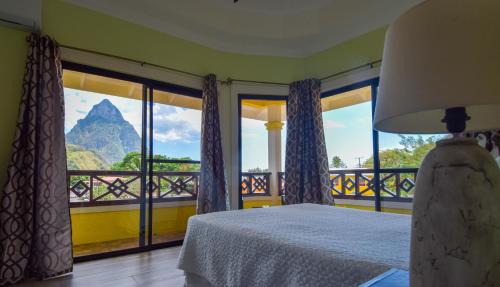 Sea Piton View Apartment- Location, Convenience, Modern Living
