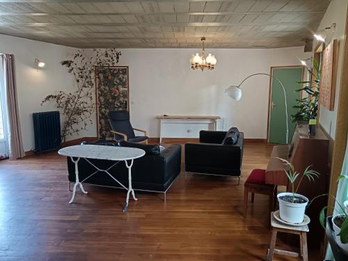 Tournan en Brie, centre ville, superbe appartement in Озуар-ла-Фер'єр