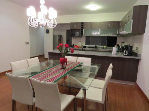 Spacious Apartment in Miraflores