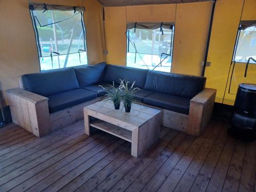 Luxe Safaritent voor het hele gezin I 6 personen Luxe Safaritent voor het hele gezin I 6 personen