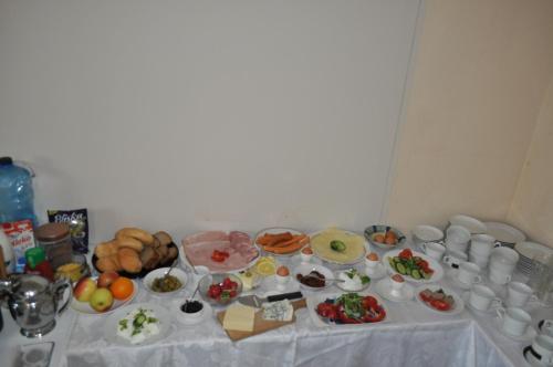 Ételek és italok, Pod starymi lipami in Zachod