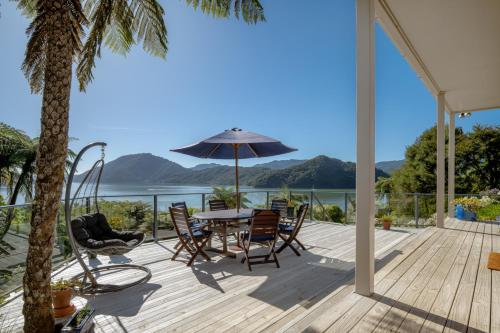 Paradise Point - Pelorus Sound Holiday Home