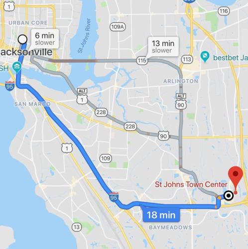 Open & Bright - 5 min drive to TIAA Bank field - main image