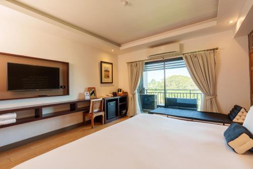 Double Room with Lake View