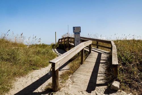 Tides Beach Paradise best served patch of beach in Jacksonville Beach, USA