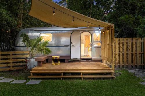 Beautiful Retro Airstream in an Urban Oasis