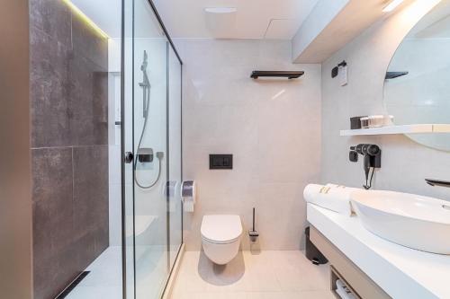 544685951 Hotel Helikon, Keszthely