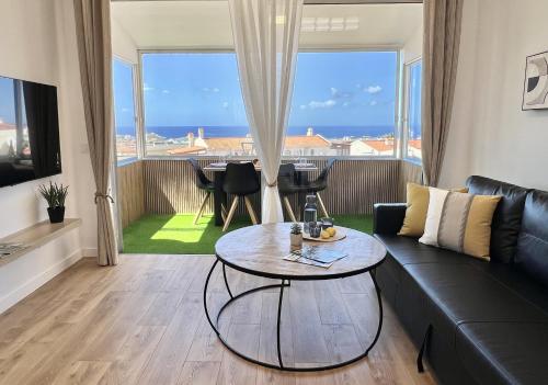 Miraverde Ocean View Apartment-Heated Pool