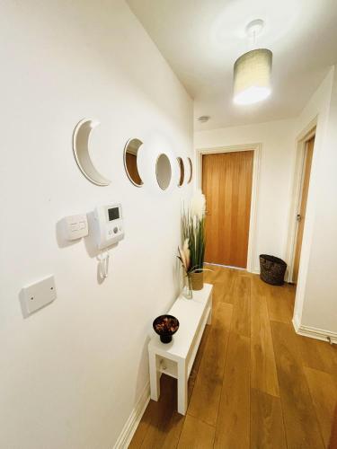 Starberry Court, Londra