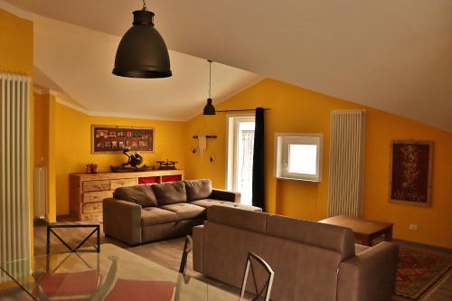 2 bedrooms, 4 beds