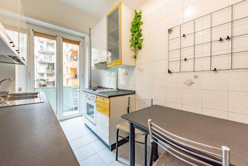 Iolanda Fine & Spacious Flat, Rome (photo 3)