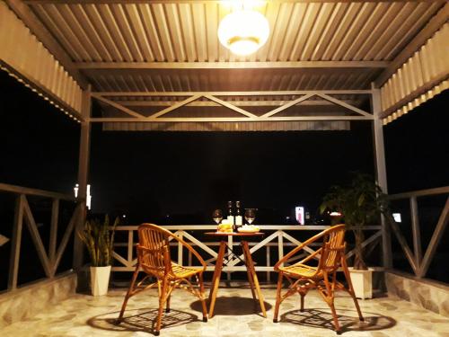 View, Adora Central Park hostel with rooftop and floating market tour in Cần Thơ
