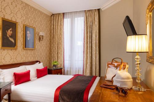 Superior Room image 7