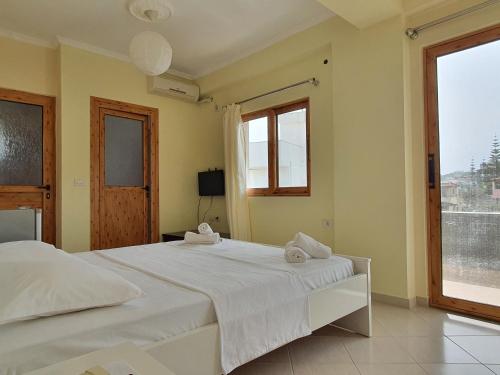 Family Suite with Balcony image 6