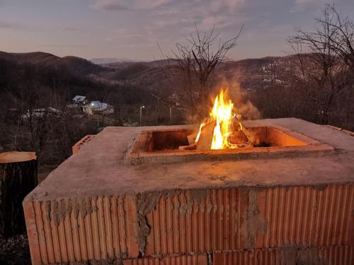 Cabanuta Fara Fite Cabanuta Fara Fite