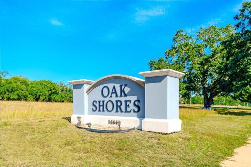 Oak Shores Studio 56