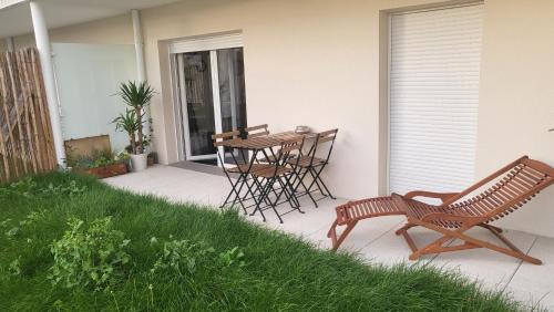 Appartement, terrasse, jardin, parking au bord de Paris - Location saisonnière - Noisy-le-Sec