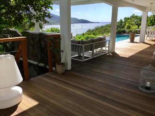 VILLA APOTHEMA meuble de tourisme 4 Etoiles in Bouillante