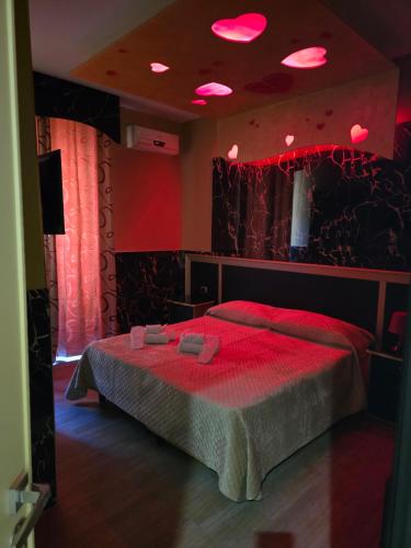 Hotel Iris - image 11