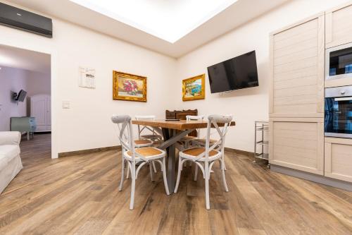 Plebiscito Rooms 1