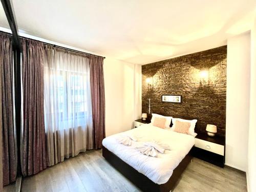 One-Bedroom Apartment image 9