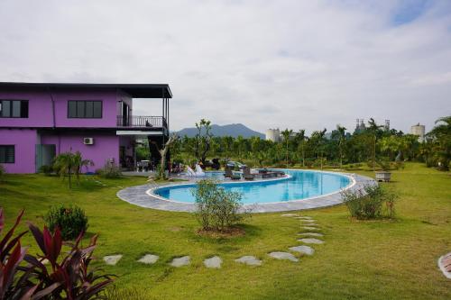 후옌 루옹 손의 아파트먼트 (6000m², 침실 7개, 프라이빗 욕실 5개)