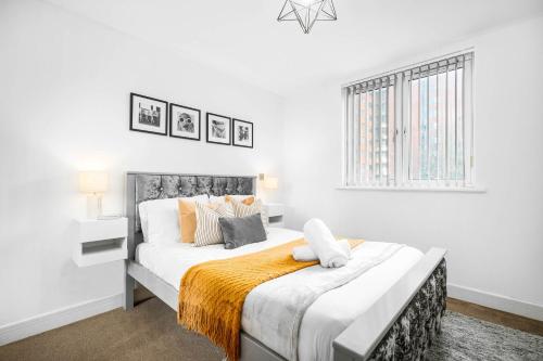 Beautiful City Centre - 1 Bedroom Apt with Secure Parking - Top Rated - 85CC, Birmingham (fotografie 2)