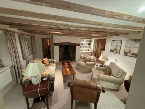 Spacious 4 bed family home near coast in North Creake