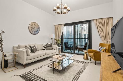 High floor - Stylish design - 3BR+Maids room, Dubaï