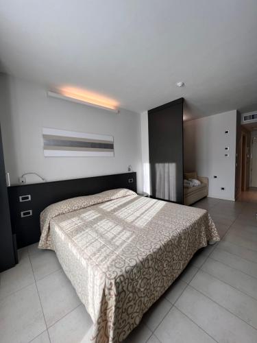 Deluxe Triple Room with Sea View