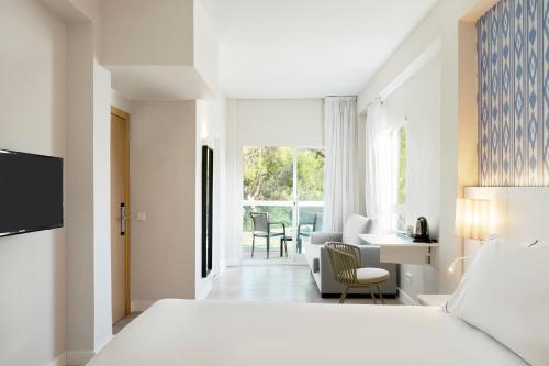 room detail thumbnail 0