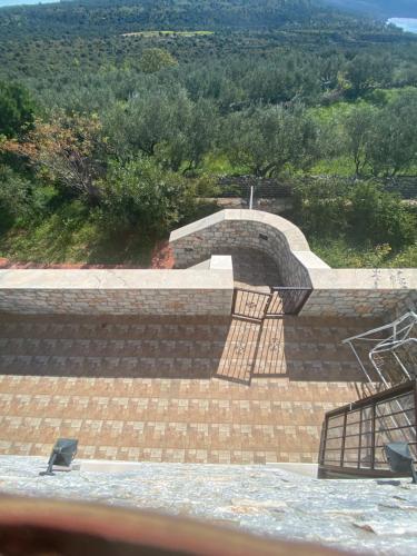 Mani Spot II Mani Spot II