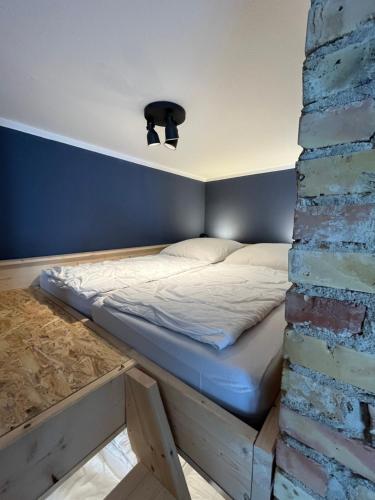 1 bunk bed