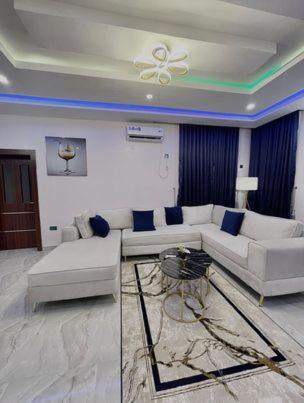 Blueprint Apartment in อะคูร์