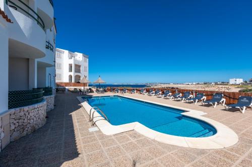 Apartamentos Sol Ponent - image 13