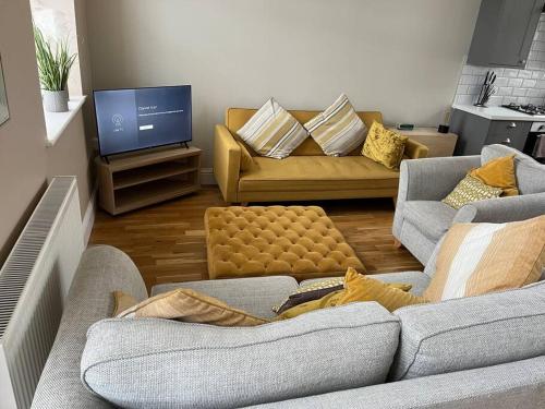 Micklefield Lodge in Leeds Bradford Airport and Nearby