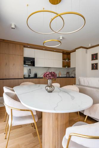 Konyha, Apartament VERON w Kościelisku - balkon z widokiem na góry, parking w cenie (Apartament VERON w Koscielisku - balkon z widokiem na gory, parking w cenie) in Kiry