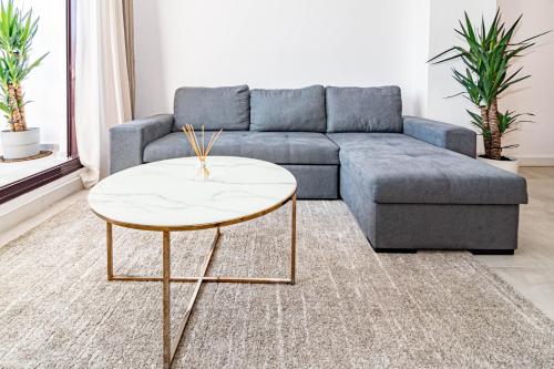 Apartment image 8