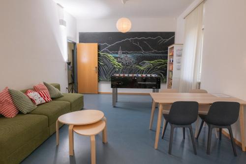 公用交誼廳/視聽室, 洛迦諾青年旅館 (Locarno Youth Hostel) in 洛迦諾