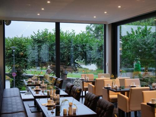 Villahotel Rheinblick - image 14