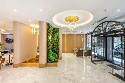 Hotel Bristol, Istanbul