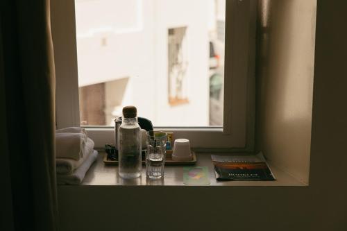 Double Room with Private Bathroom image 8