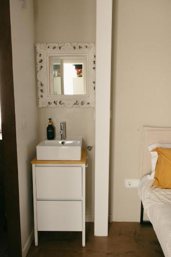 Double Room with Private Bathroom image 5
