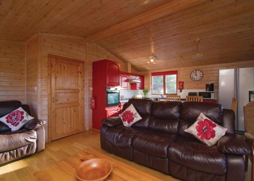 Nunland Hillside Lodges