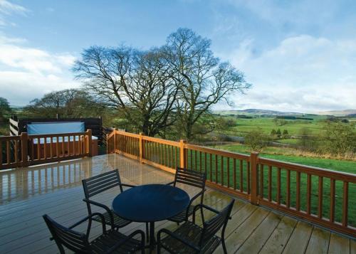 Nunland Hillside Lodges