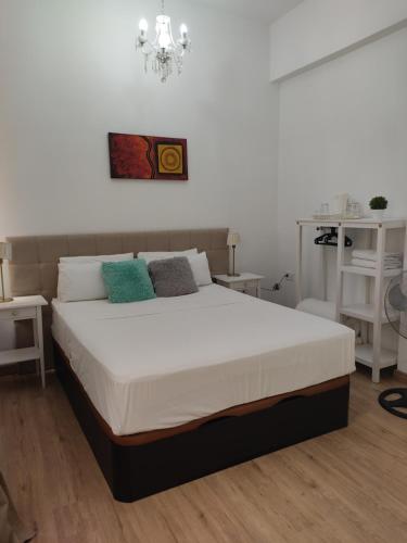 Grand Via House - image 9