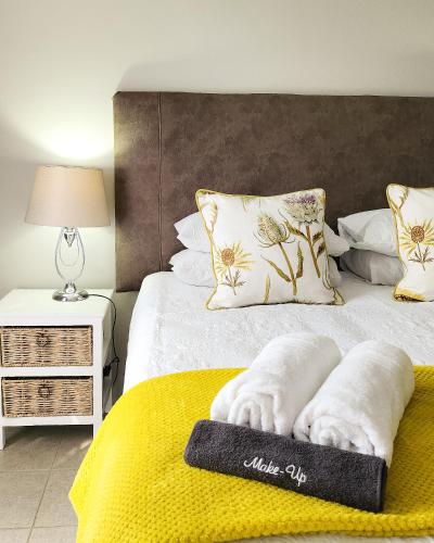 1 double bed