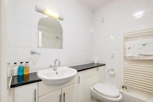 Charles House - image 11