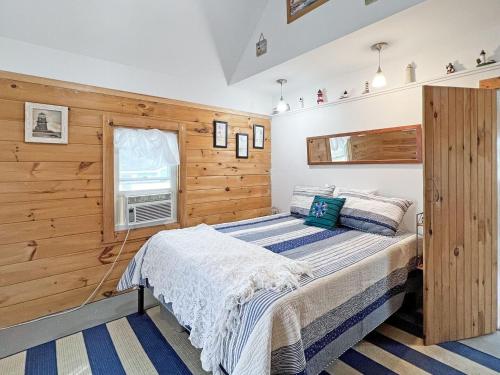 Lighthouse - Q991 Brought to you by GetAway Vacations Lighthouse - Q991 Brought to you by GetAway Vacations